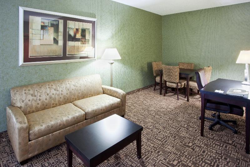 Best Western Plus Harrisonburg Buitenkant foto
