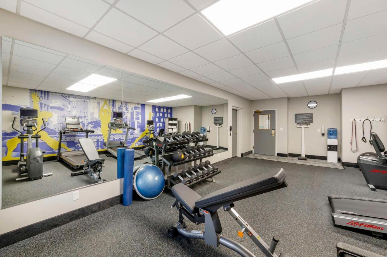 Best Western Plus Harrisonburg Buitenkant foto