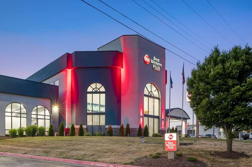 Best Western Plus Harrisonburg Buitenkant foto