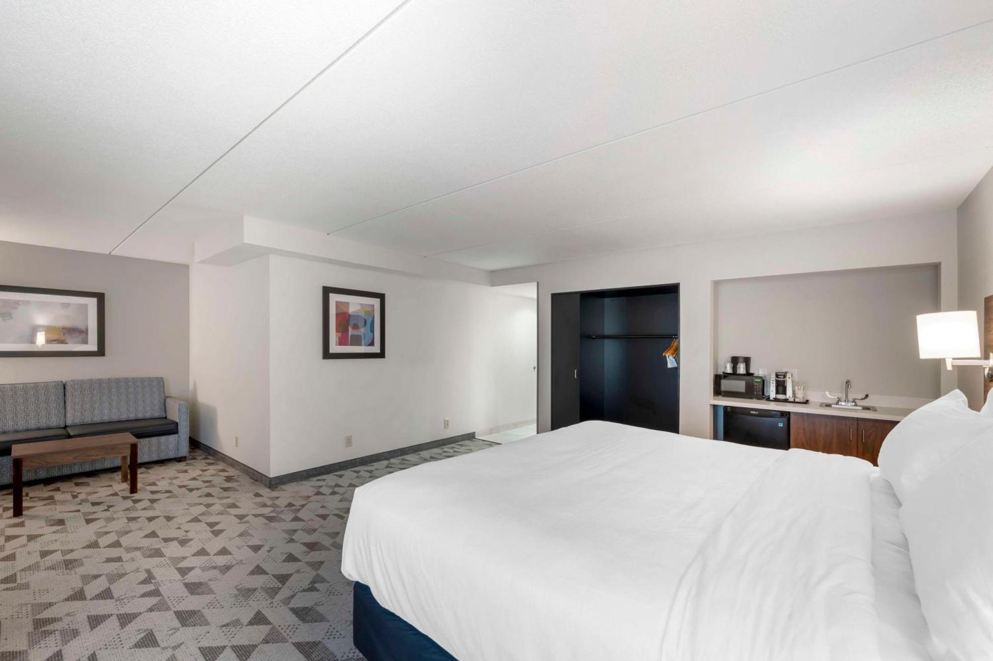 Best Western Plus Harrisonburg Buitenkant foto
