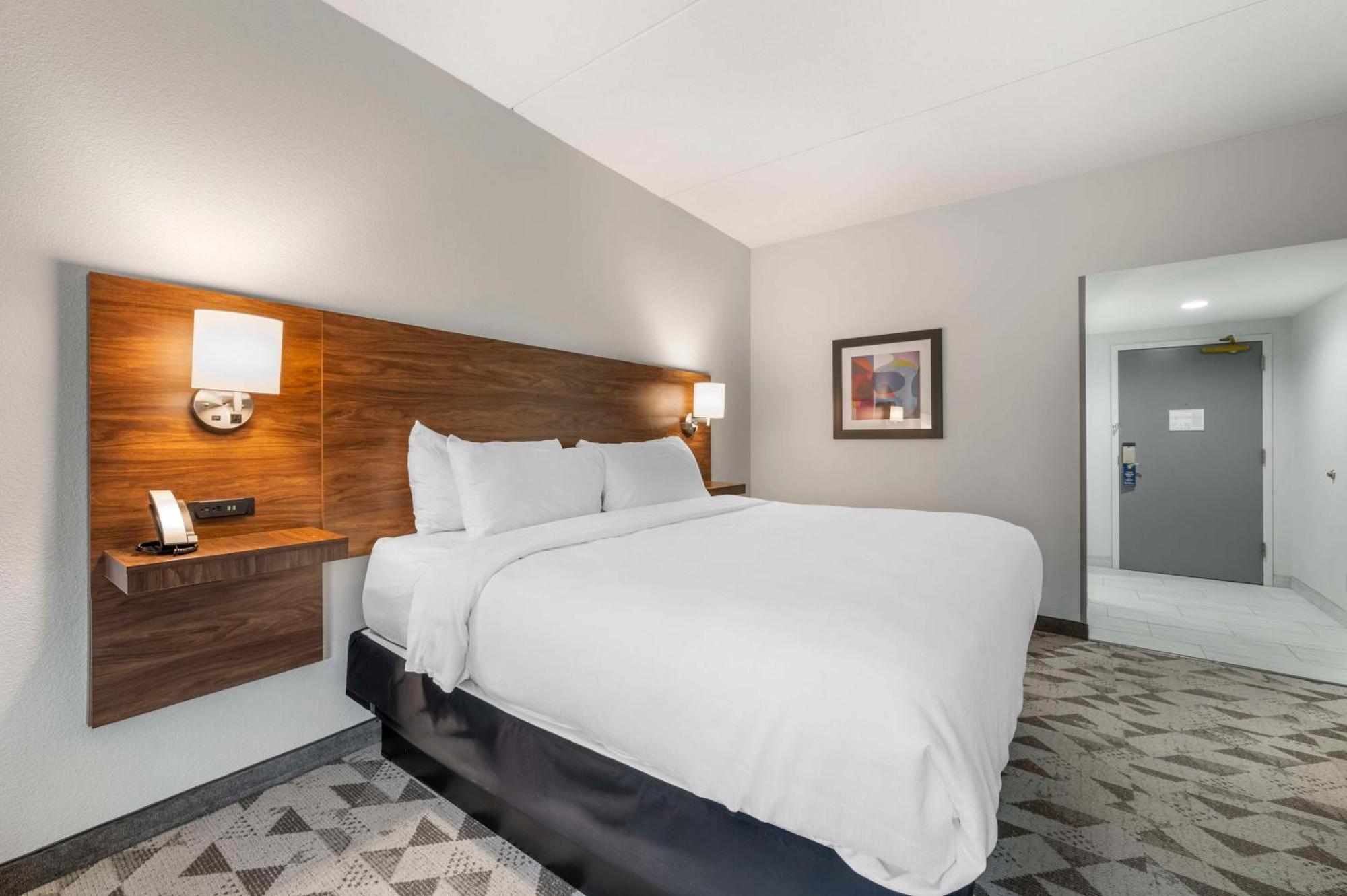 Best Western Plus Harrisonburg Buitenkant foto
